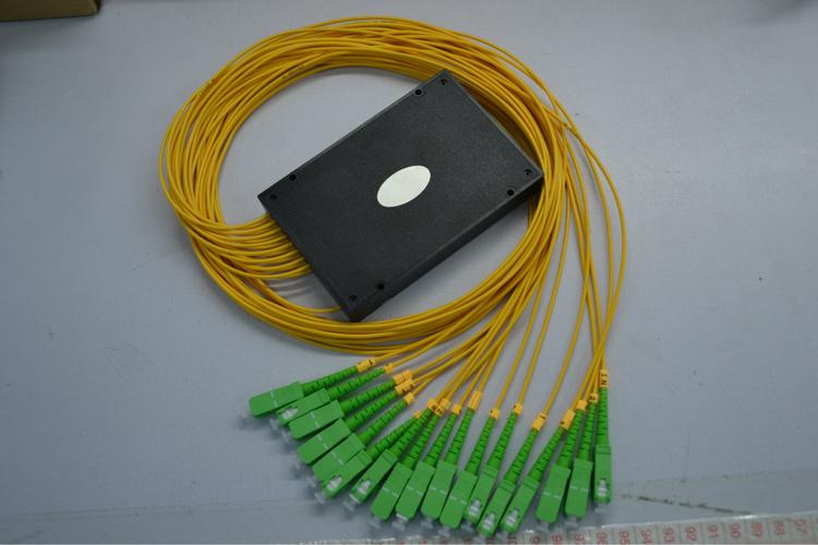 厂家直销盒式1分16 PLC光纤分路器 分配器与视频分配器的全能解决方案